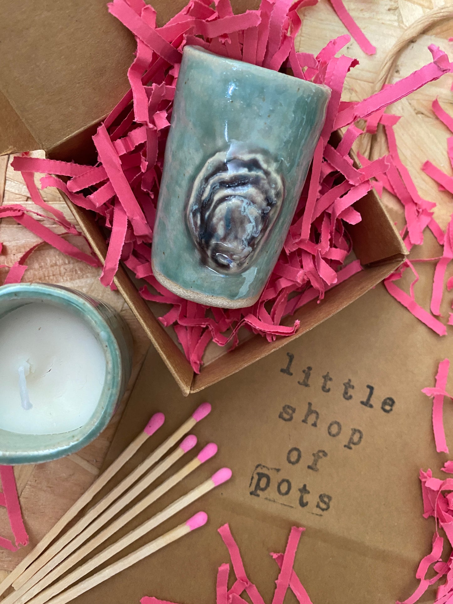 Oyster shell soy candle