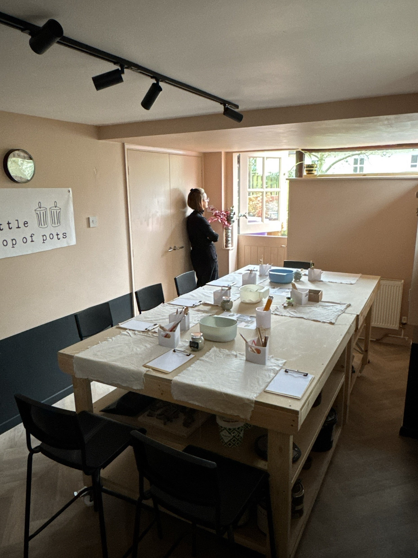 Wall hangings: sgraffito workshop