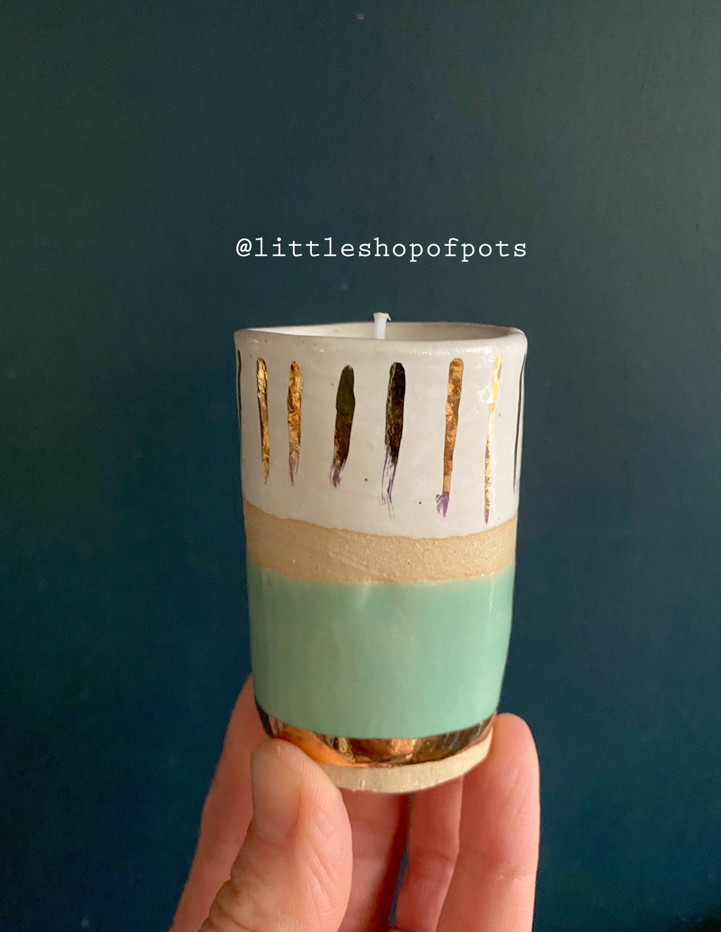 Hand poured candle (turquoise)